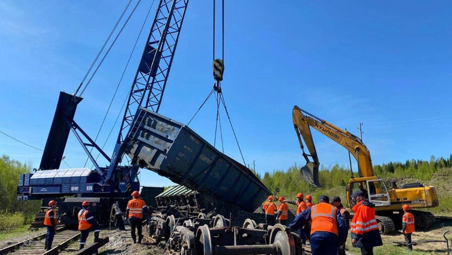 В Свердловской области на перегоне пять вагонов сошли с рельсов