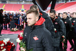 Футболист «Спартака» Олег Рябчук во время церемонии прощания с олимпийским чемпионом 1956 года и лучшим бомбардиром московского «Спартака» Никитой Симоняном на стадионе «Лукойл Арена» в Москве, 27 ноября 2025 года