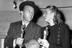 Лауреаты премии «Оскар» 1945 года Ингрид Бергман и Бинг Кросби