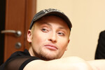 Певец Шура во время шоу «Ты — суперстар», 18 февраля 2008 года