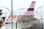 Самолет Ил-96 специального летного отряда «Россия», прибывший за возвращающимися из Чехии в Россию дипломатами, административно-техническими сотрудниками и членами их семей, в Международном аэропорту имени Вацлава Гавела в Праге, 29 мая 2021 года