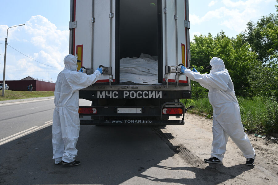 Рефрижератор с&nbsp;телами погибших украинских военнослужащих в&nbsp;Брянской области, 8&nbsp;июня 2025&nbsp;года