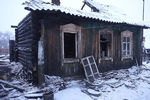 Последствия пожара в жилом доме в Юрге, где из-за пожара погибли восемь человек, 6 ноября 2018 года