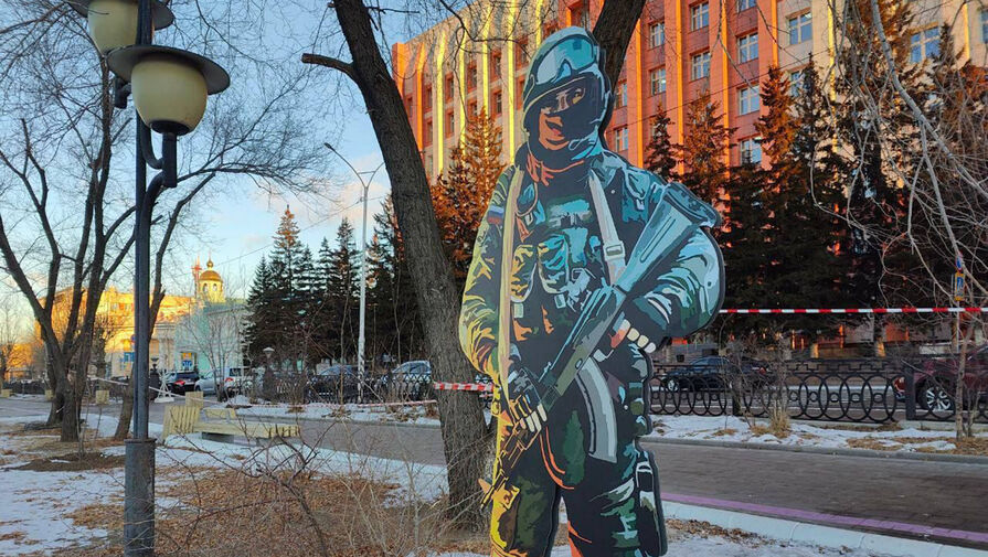 Читу украсят пластиковыми и ледяными фигурами российских военных перед Новым годом
