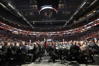 Арена Consol Energy Center, где в этом году проходит драфт НХЛ