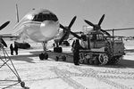 Самолет Ил-18 на аэродроме станции Молодежная в Антарктиде, 1980 год