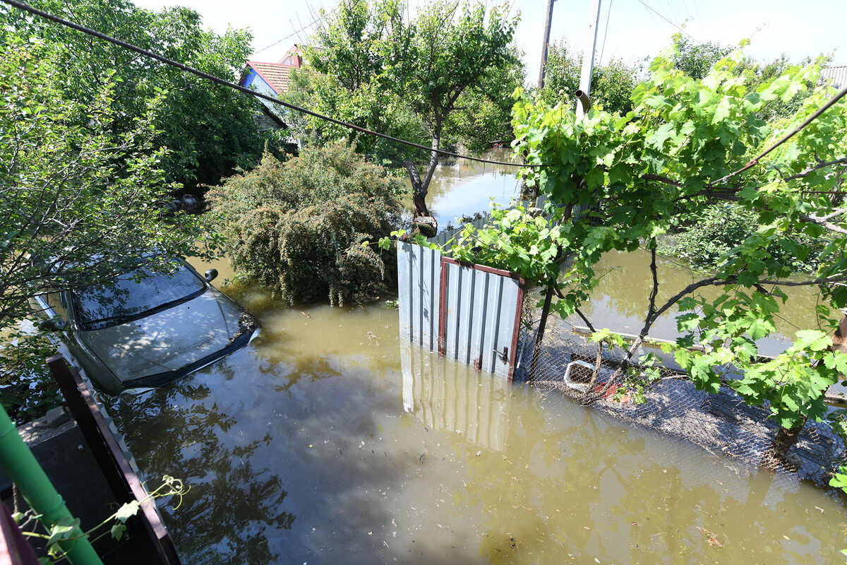 Голые девушки и вода на фото