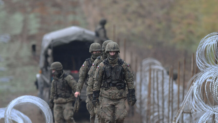 "Мы боремся с огромной угрозой со стороны Белоруссии". Польша укрепляет границы