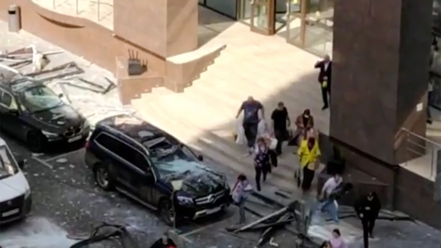 Теракт в москве сегодня тг. Взрыв в торговом центре в Москве.. В центре Москвы прогремел взрыв.