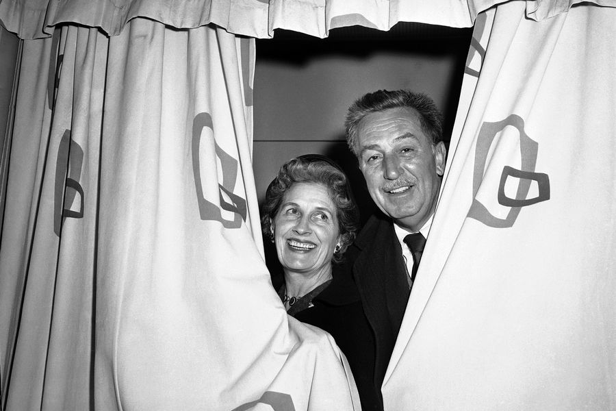 Уолт Дисней и его жена Лилиан, 1957 год