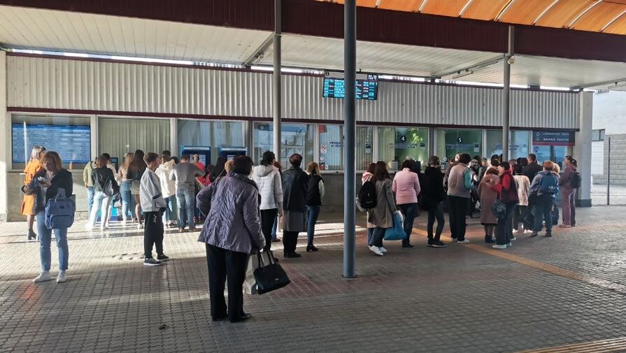 Перевозчик возобновил продажу ж/д билетов в Крым и обратно