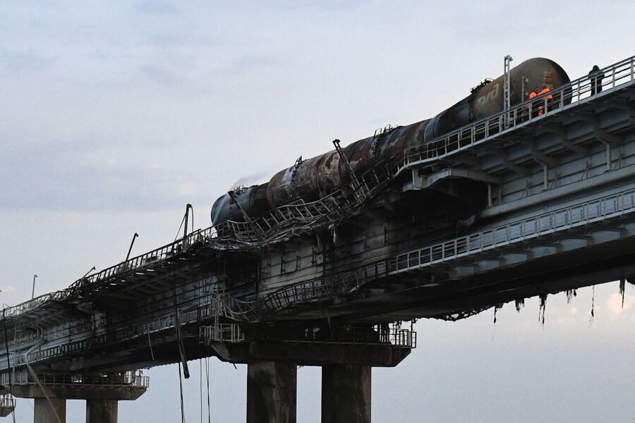 Железнодорожные составы с&nbsp;цистернами после пожара на&nbsp;Крымском мосту, 8&nbsp;октября 2022&nbsp;года
