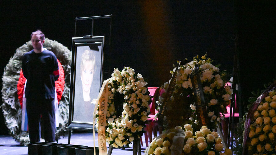 Олешко на прощании с Алентовой: Таких уже не будет