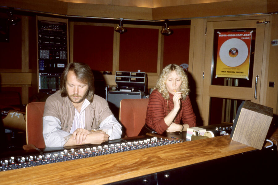 Бенни Андерссон и Агнета Фельтског в&nbsp;студии Polar Studios в&nbsp;Стокгольме, 1981&nbsp;год
