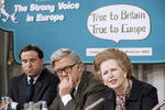 Премьер-министр Великобритании Маргарет Тэтчер в штаб-квартире Консервативной партии в Лондоне перед началом кампании на выборах в Европарламент, 1984 год