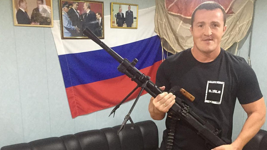 Экс-чемпион мира по боксу Лебедев рассказал, что в Мариуполе на него обиделись за слова о флаге России