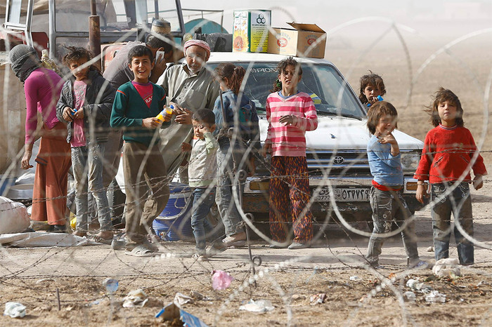 Сирийские беженцы на&nbsp;границе с&nbsp;Турцией
