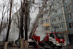 Тушение пожара на месте взрыва бытового газа в жилом многоквартирном доме по улице Космонавтов