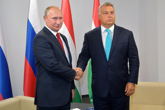 Президент России Владимир Путин и премьер-министр Венгрии Виктор Орбан во время встречи в Будапеште