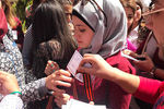 Сирийские студенты во время акции «Георгиевская ленточка» на территории Дамасского государственного университета
