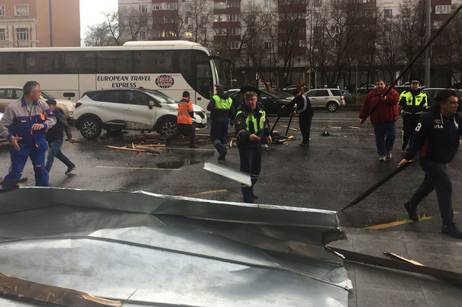 Последствия штормового ветра в Москве, 21 апреля 2018 года
