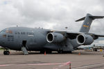 Самолет ВВС США Boeing C-17 Globemaster, прибывший во Внуково со второй партией аппаратов ИВЛ для борьбы с пандемией коронавируса в России, 4 июня 2020 года