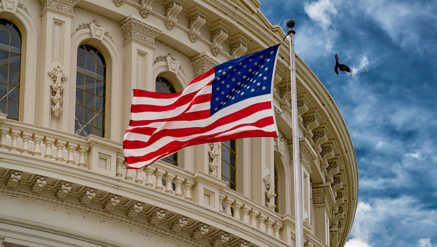 В США приняли законопроект о повышении потолка госдолга