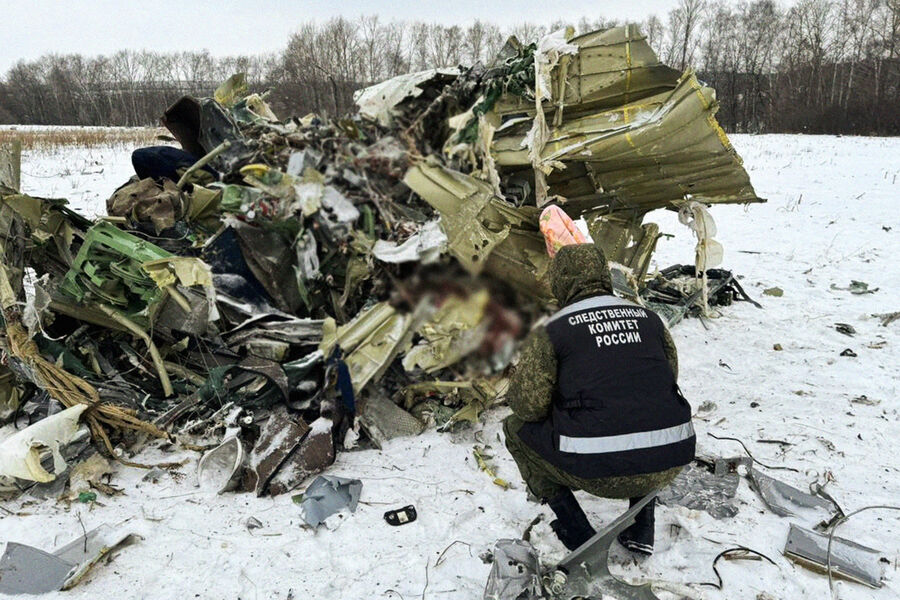 Обстановка на месте крушения самолета Ил-76 в Белгородской области, 24 января 2024 года