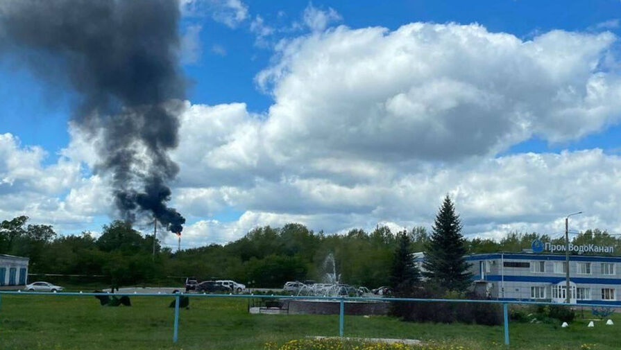 Беспилотники ВСУ атаковали топливную базу в Ростовской области