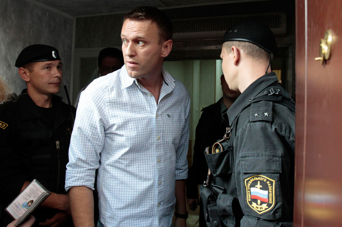 СКР провел обыск на фабрике родителей Навального
