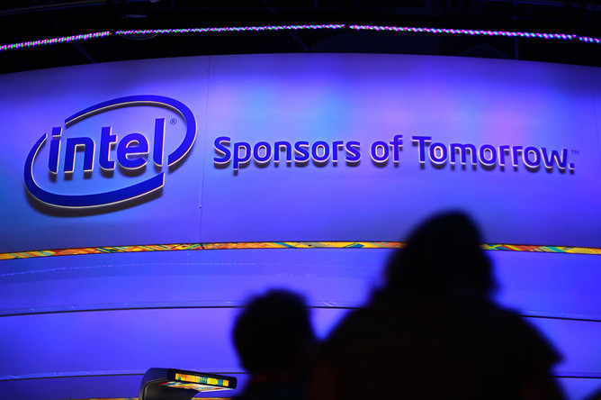 Корпорация Intel отказывается от производства материнских плат для ПК и ноутбуков в пользу мобильных устройств