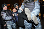 Задержание участников несанкционированного митинга в поддержку «узников Болотной» на Манежной площади