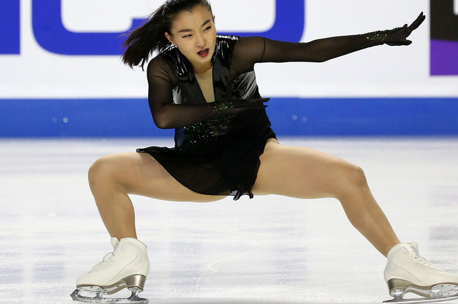 Японка Каори Сакамото во время исполнения произвольной программы на Skate America