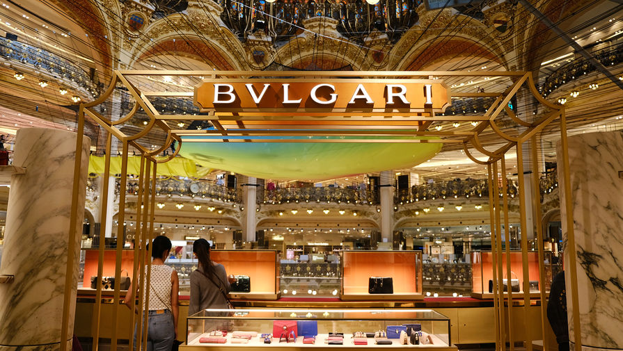 В центре Парижа ограбили ювелирный бутик Bulgari