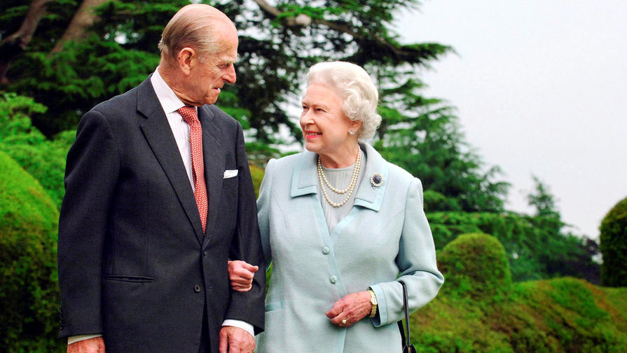 Принц Филипп и королева Елизавета II в&nbsp;Ромси, 2007&nbsp;год