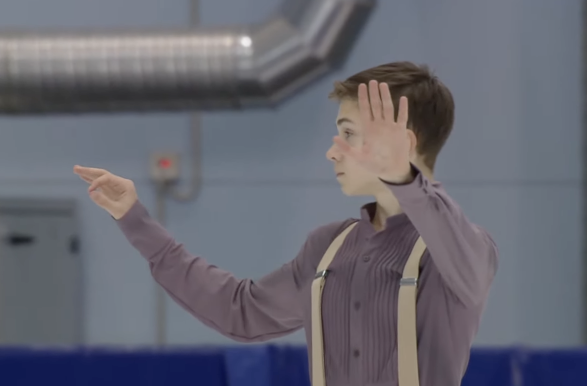 Фигурист Плющенко упал и повредил руку, ученик Тутберидзе зажег с&nbsp;двумя квадами