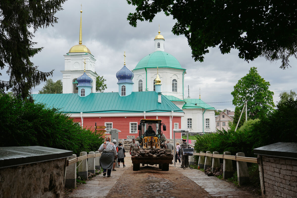 Псково Печерский монастырь