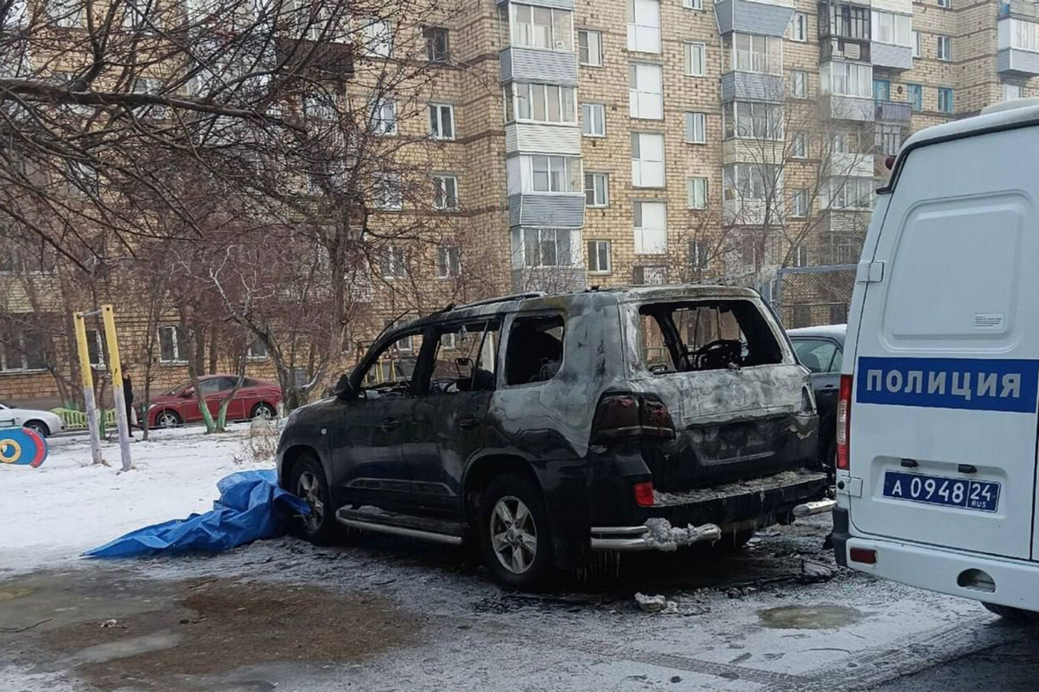 Мужчина спалил машину бывшего начальника пожарнадзора из-за ревности -  Газета.Ru | Новости