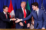 Президент Мексики Энрике Пенья, президент США Дональд Трамп и премьер-министр Канады Джастин Трюдо во время встречи на форуме G20, 30 ноября 2018 года