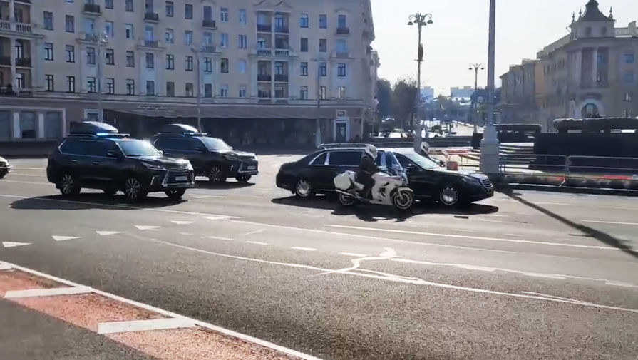 Кортеж Александра Лукашенко в&nbsp;центре Минска, 23 сентября 2020 года (кадр из&nbsp;видео)