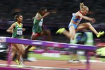 Россиянка Юлия Зарипова завоевала золото олимпийского турнира по легкой атлетике в беге на 3000 м с препятствиями с результатом 9:06.72. 