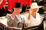 Чарльз, принц Уэльский и Камилла, герцогиня Корнуолльская на королевских скачках в Аскоте, 15 июня 2022 года
