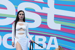 Певица Ольга Серябкина на музыкальном фестивале VK Fest в Парке Горького, 2023 год