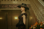 <b>«Мария» (2024)</b>
<br><br>
В последнее время Анджелина Джоли выступает в качестве режиссера тяжелых военных драм, но иногда все-таки снисходит и до актерской игры. 