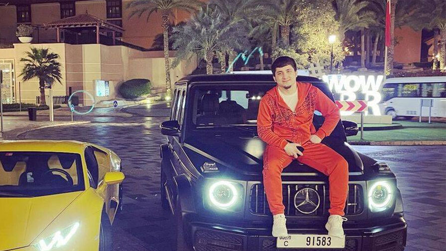 Baza: в машине сына бывшего главы района Чечни нашли подозрительные медикаменты