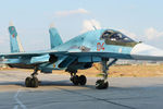 Су-34 завершил учебно-тренировочный полет и отправляется на стоянку