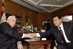 Ариэль Шарон на встрече с президентом Египта Хосни Мубараком в Шарм-эль-Шейхе. 2005 год