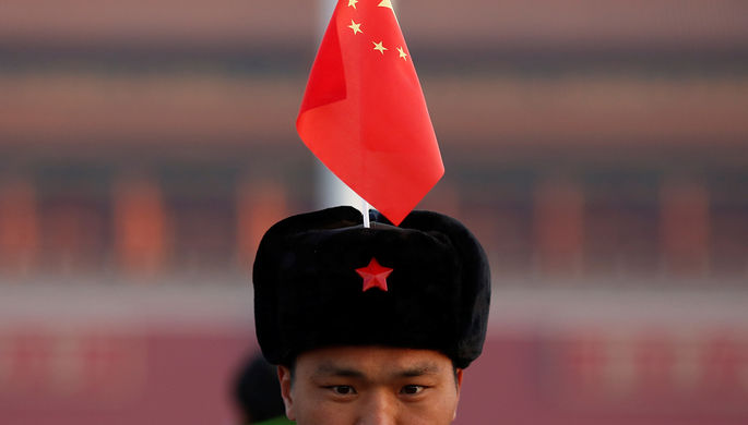 Власти КНР предписали чиновникам «затянуть пояса»