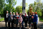 В Никитовском районе Горловки в День Победы состоялось возложение цветов к памятным местам ВОВ и братским могилам советских воинов