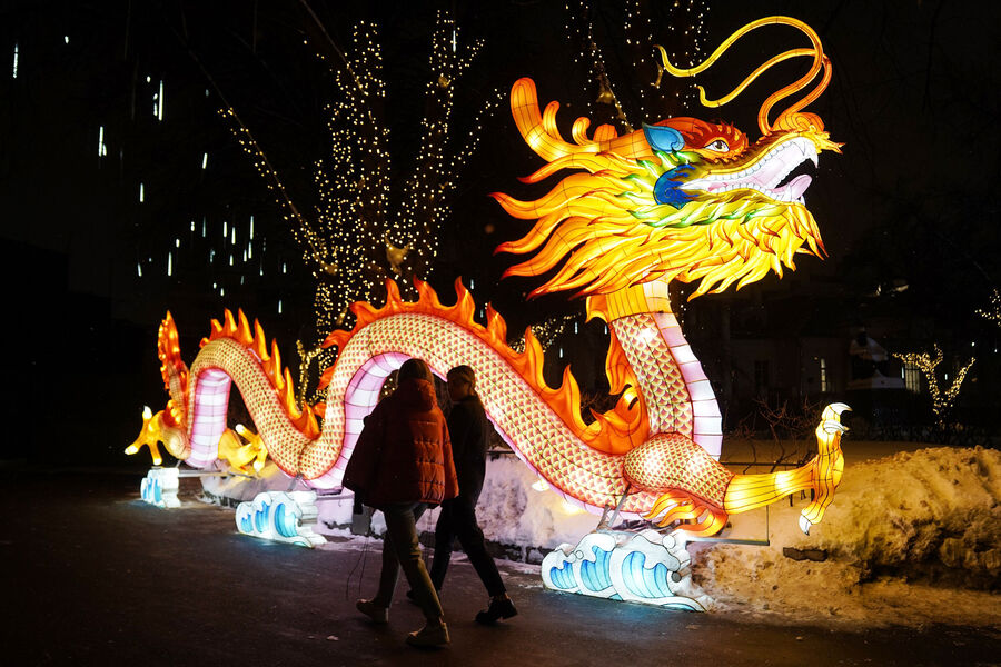 Украшения к&nbsp;Новому году по&nbsp;китайскому календарю в&nbsp;центре Москвы